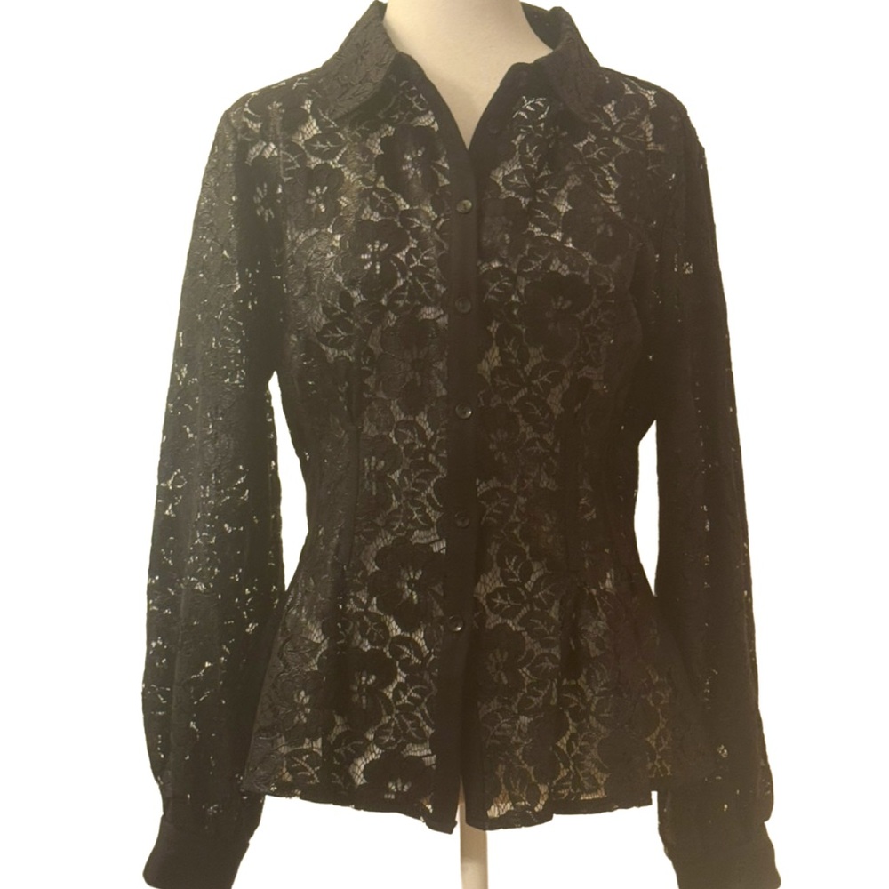 🖤🖤Ooo la la!  NWT Venus Elegant Black Lace Fit & Flair Blouse in Sizes 6 & 8!